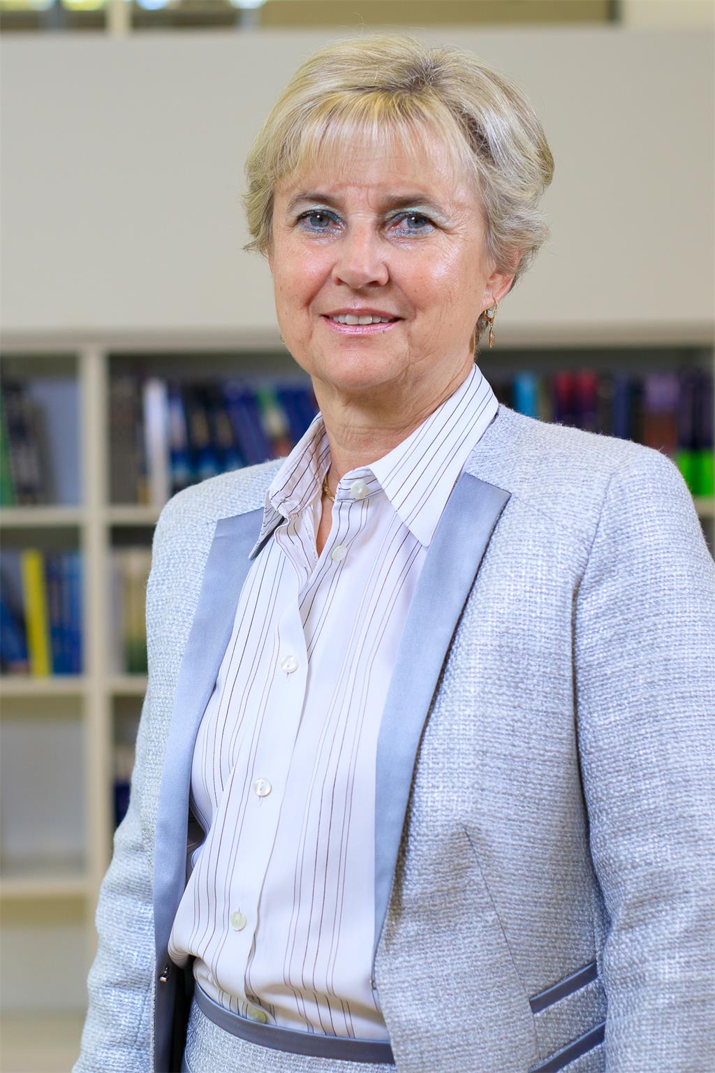 Professor emeritus Lovorka Galetić